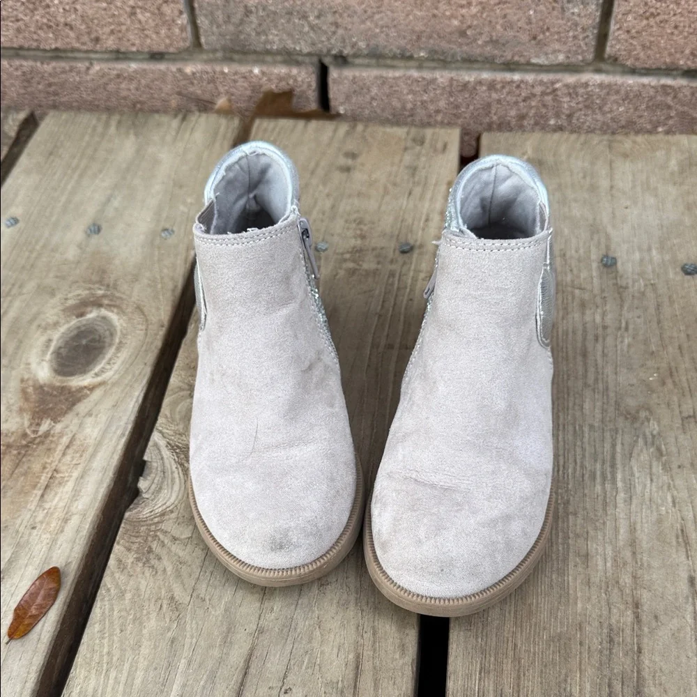 Jumping Beans Mune Glitter Toddler Girls Ankle Boots in Light Gray Size 11